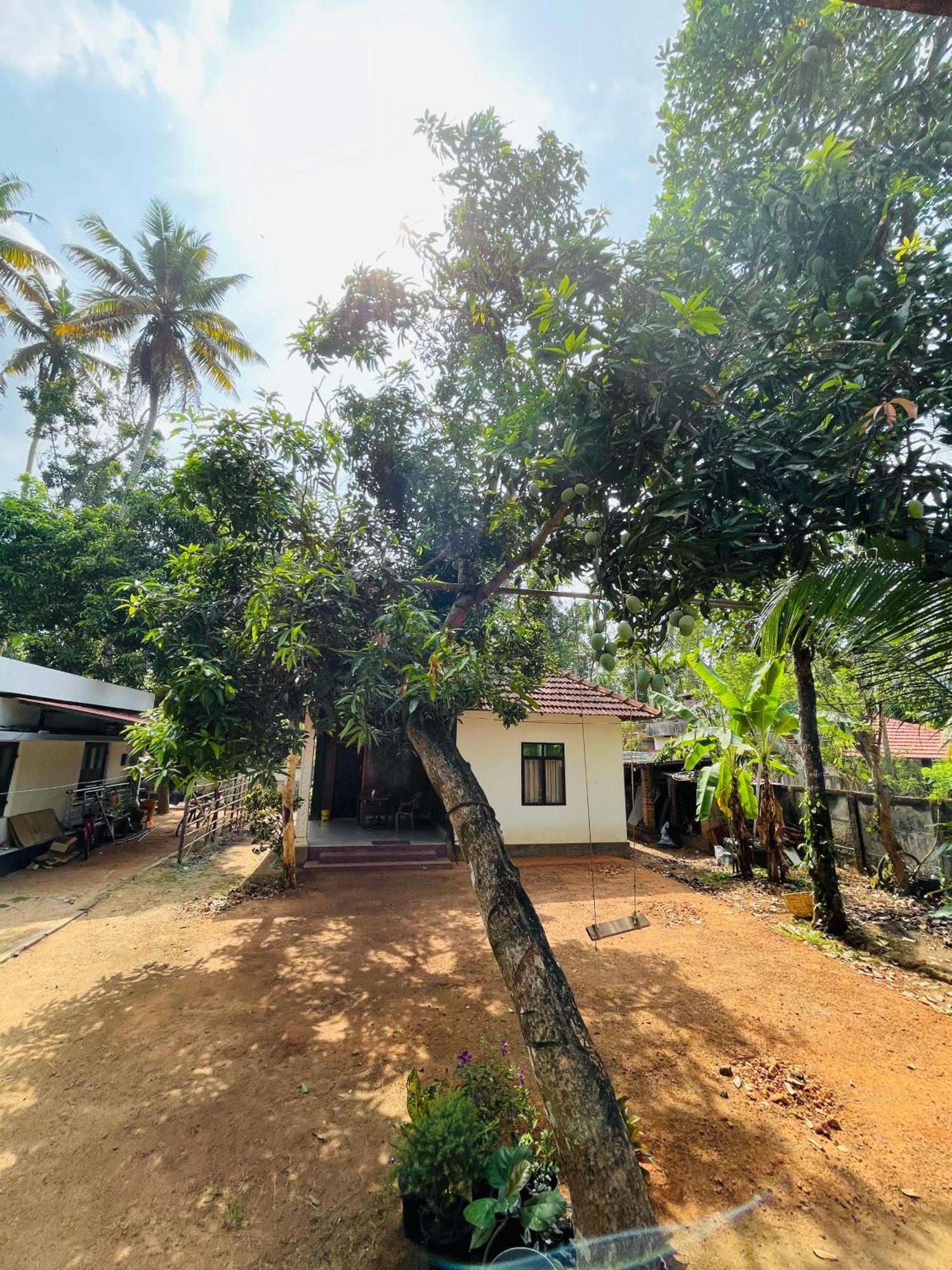 The Munroe Villagio Homey Mundrothuruth Экстерьер фото