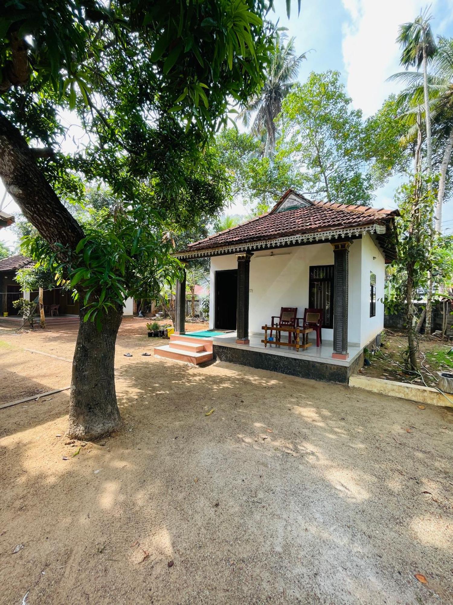 The Munroe Villagio Homey Mundrothuruth Экстерьер фото